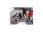 Ecrou arrière droit de roue de couleur or de la marque Ducabike pour les motos Ducati