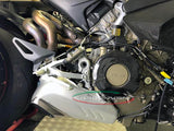 Protection de carter d'embrayage ouverte noir brillant en carbone de la marque Carbonvani pour Ducati Panigale V4